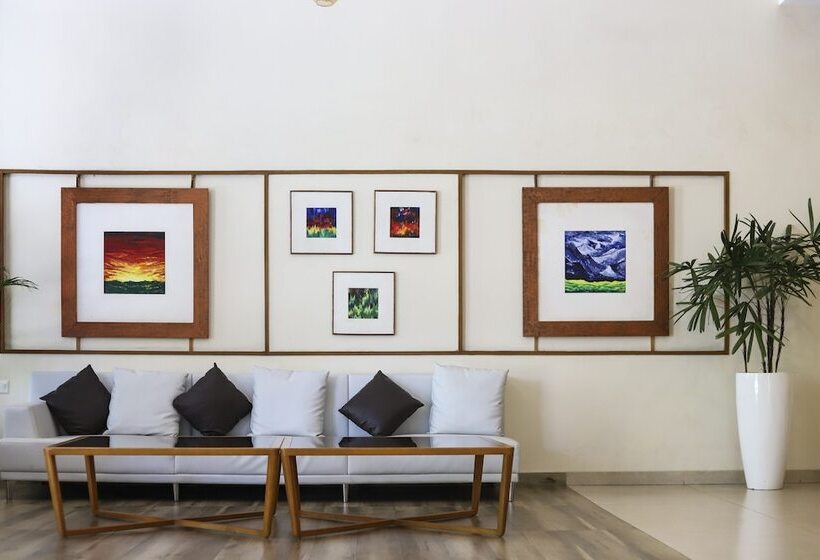 Hotel Justa Rangers Munnar