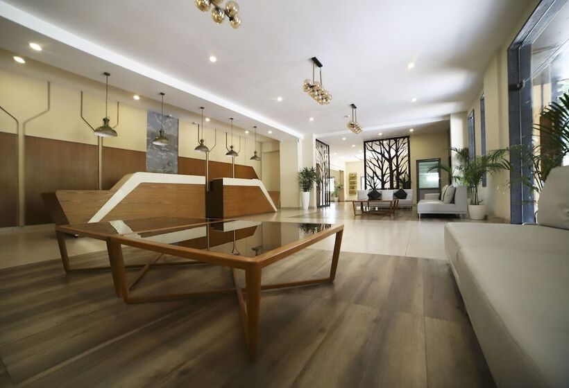 Hotel Justa Rangers Munnar