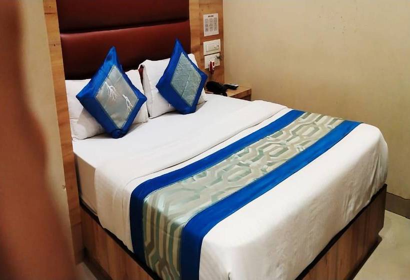 בית מלון כפרי Sai Suites