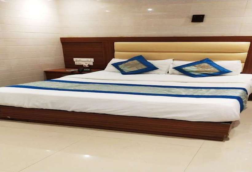 בית מלון כפרי Sai Suites