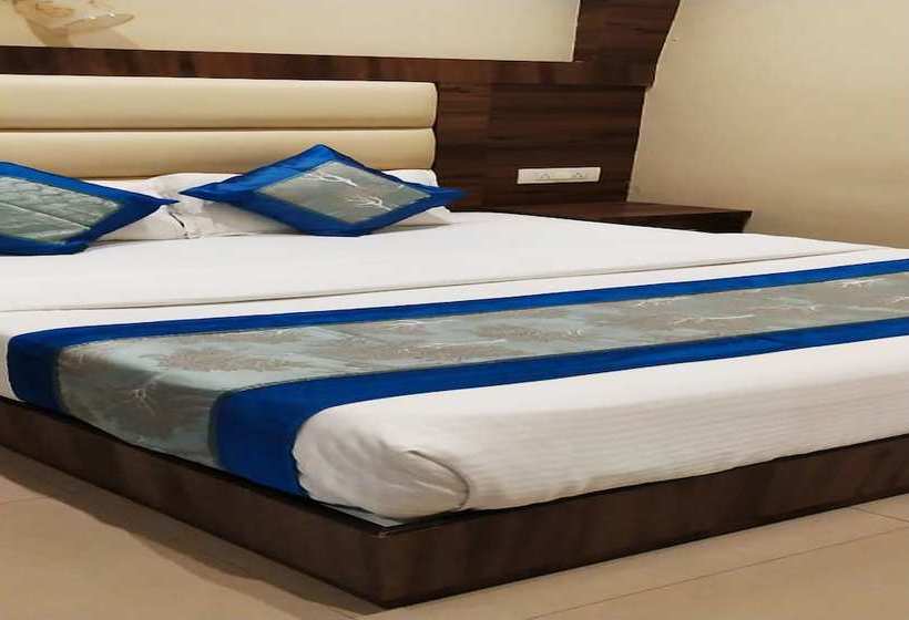 בית מלון כפרי Sai Suites