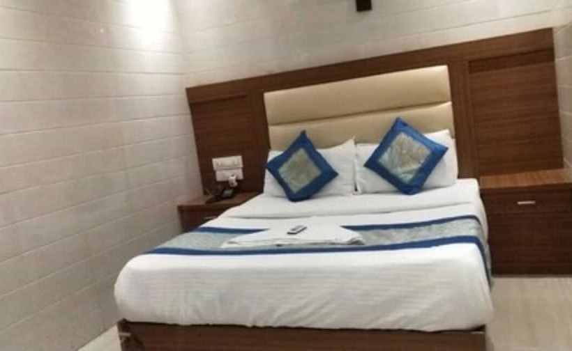 בית מלון כפרי Sai Suites