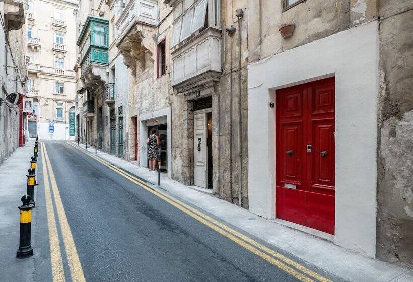 پانسیون Valletta Kampnar City Living