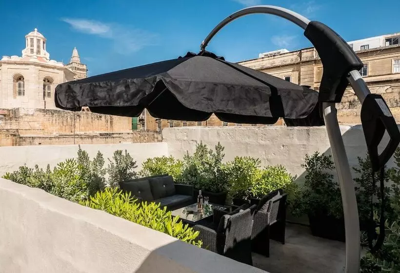 پانسیون Valletta Kampnar City Living