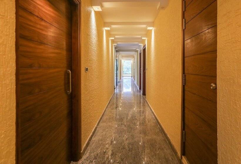 Hotel Treebo Durga Boji Grand, Gonikoppal Town