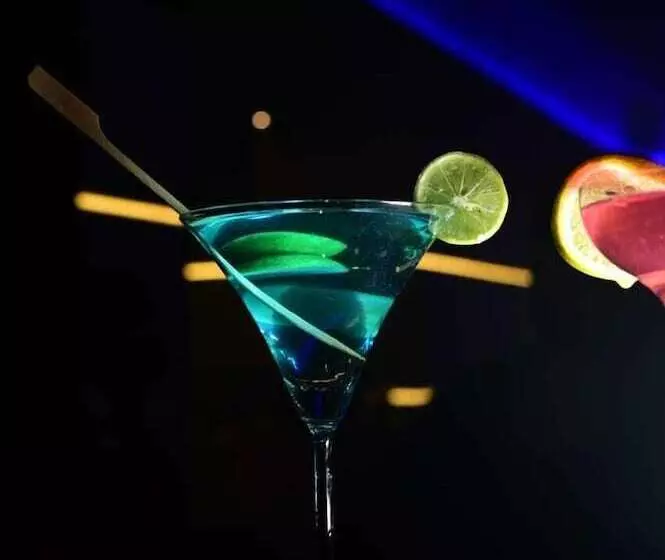 Hotelli Treebo Durga Boji Grand, Gonikoppal Town