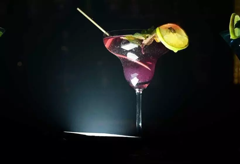 Hotelli Treebo Durga Boji Grand, Gonikoppal Town