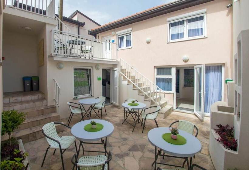 پانسیون Five Rivers Rooms