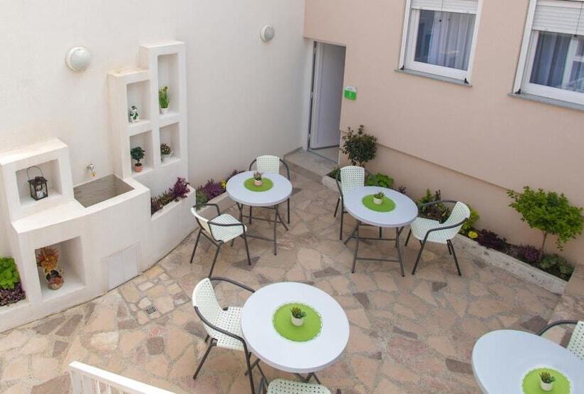 پانسیون Five Rivers Rooms