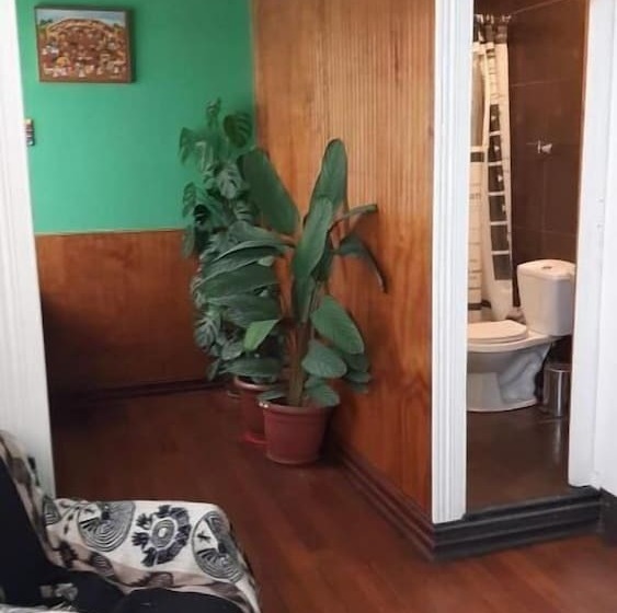 پانسیون Hostal Dinamarca