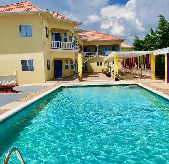 پانسیون Taino Cove