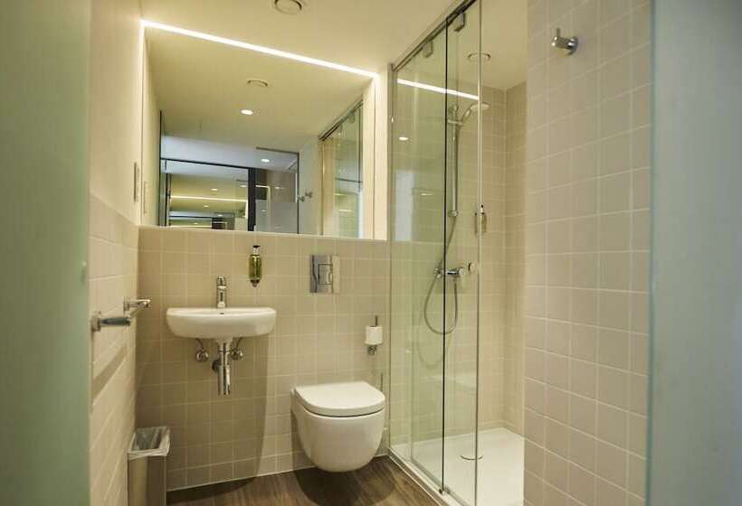 Easyhotel Barcelona Fira