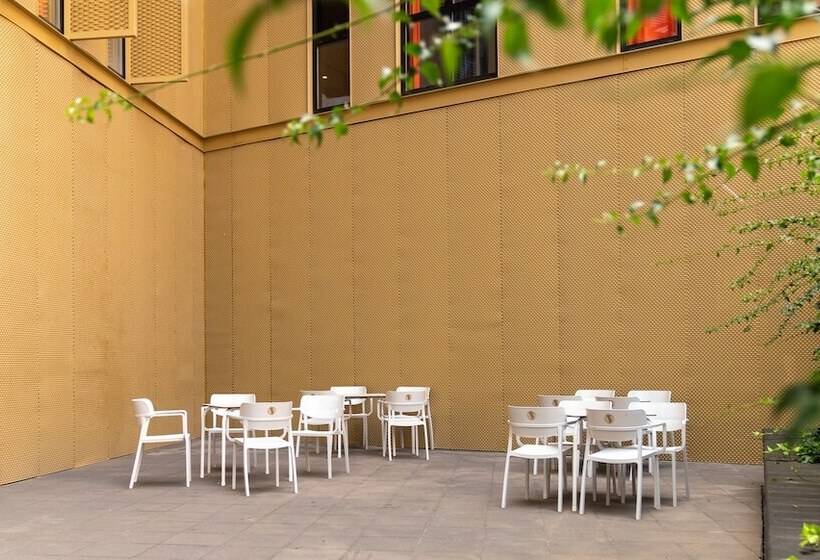 Easyhotel Barcelona Fira