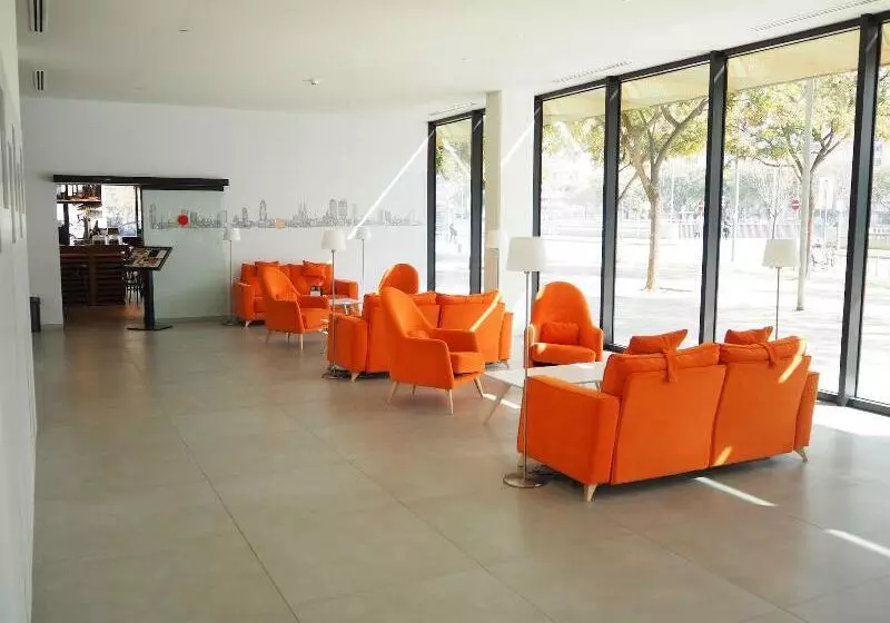 Easyhotel Barcelona Fira