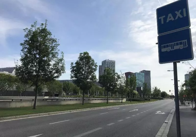 Easyhotel Barcelona Fira