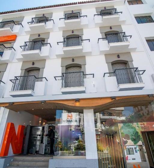 Hotel Nomada