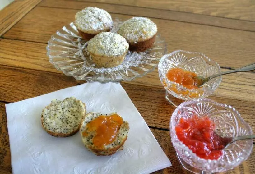 Los Gatos Bed & Breakfast