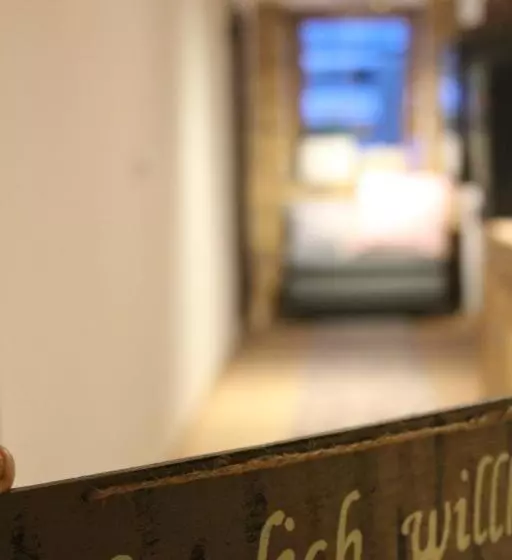 Retkeilymaja Gästehaus Chaplin