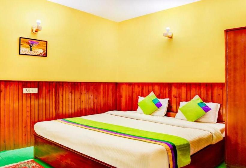 בית מלון כפרי Treebo Trip Pine Crest