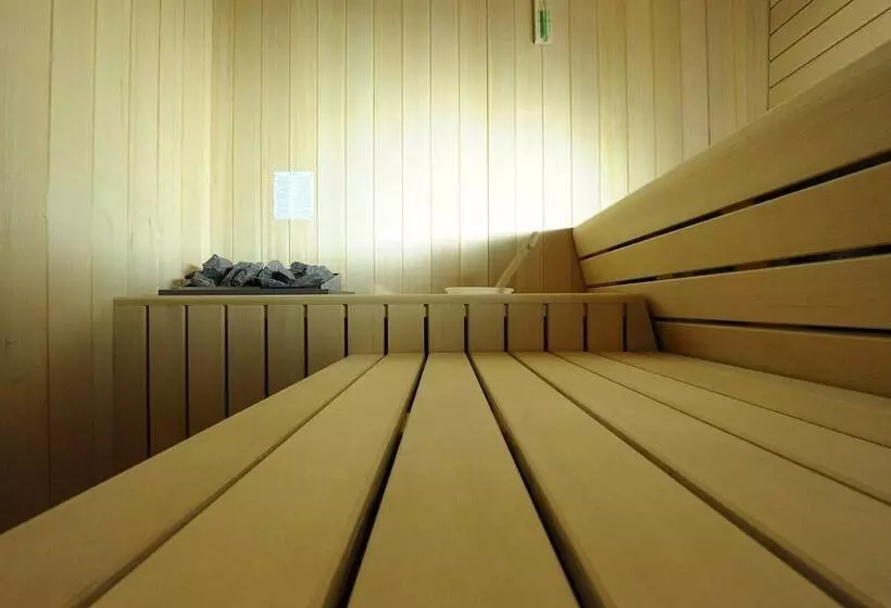 هتل Up Wellness & Spa