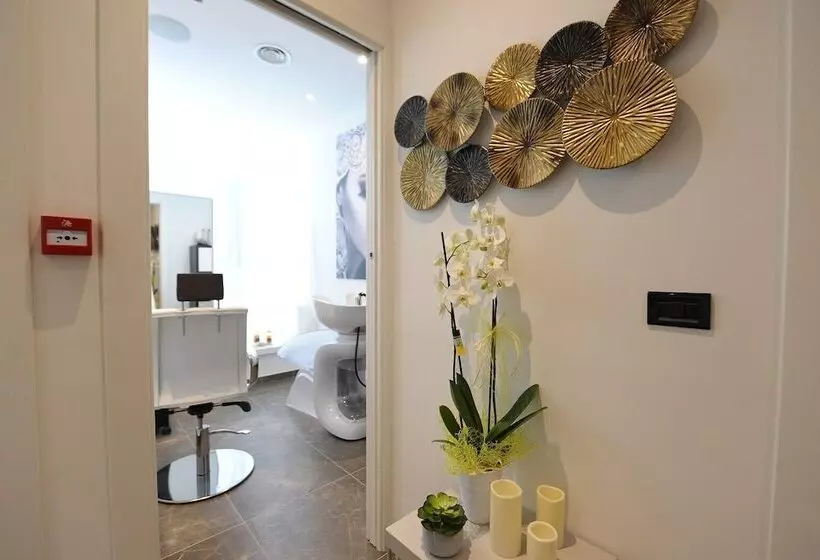 هتل Up Wellness & Spa