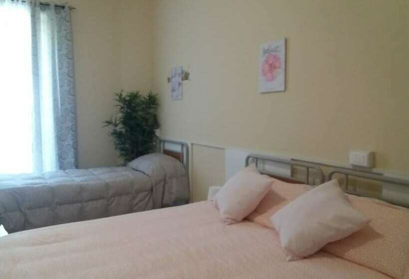 پانسیون Villa Raffaella