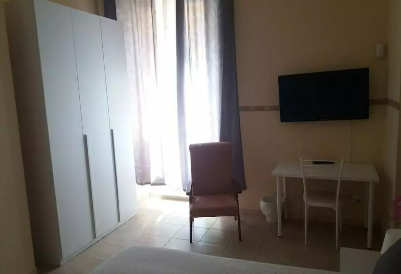 پانسیون Villa Raffaella