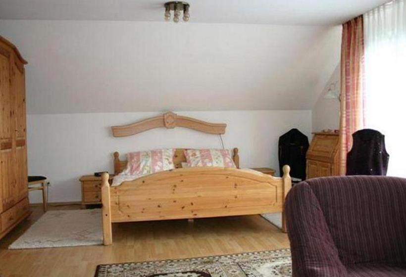 Pension Haus Zum Schlehenberg