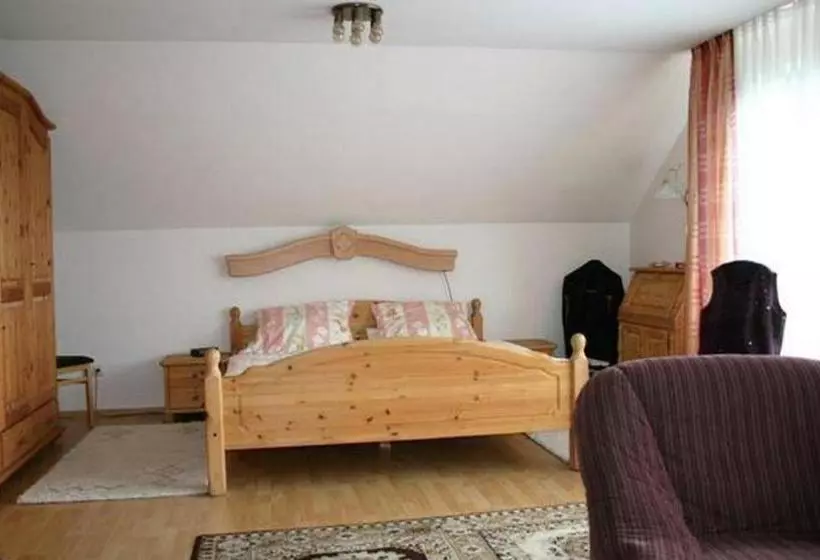 Pension Haus Zum Schlehenberg