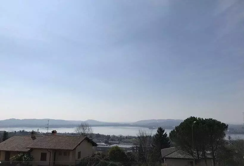 Aamiaismajoitus (B&B) Il Sasso Bianco