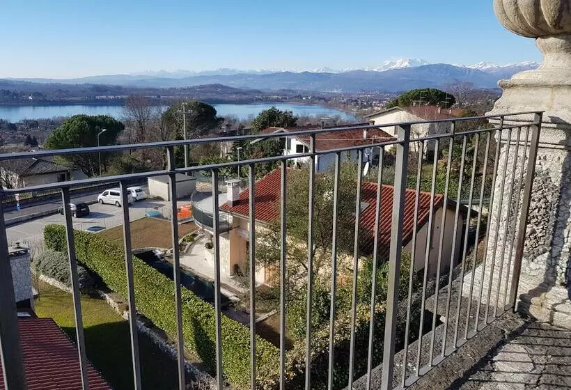 Aamiaismajoitus (B&B) Il Sasso Bianco