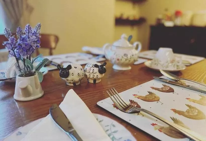 Dunscar Farm Bed & Breakfast