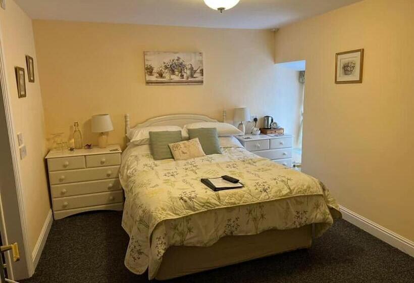 Dunscar Farm Bed & Breakfast