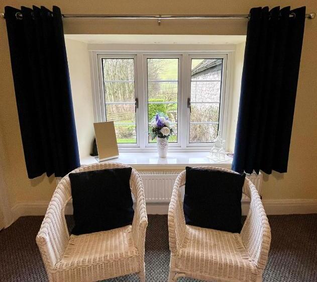 Dunscar Farm Bed & Breakfast