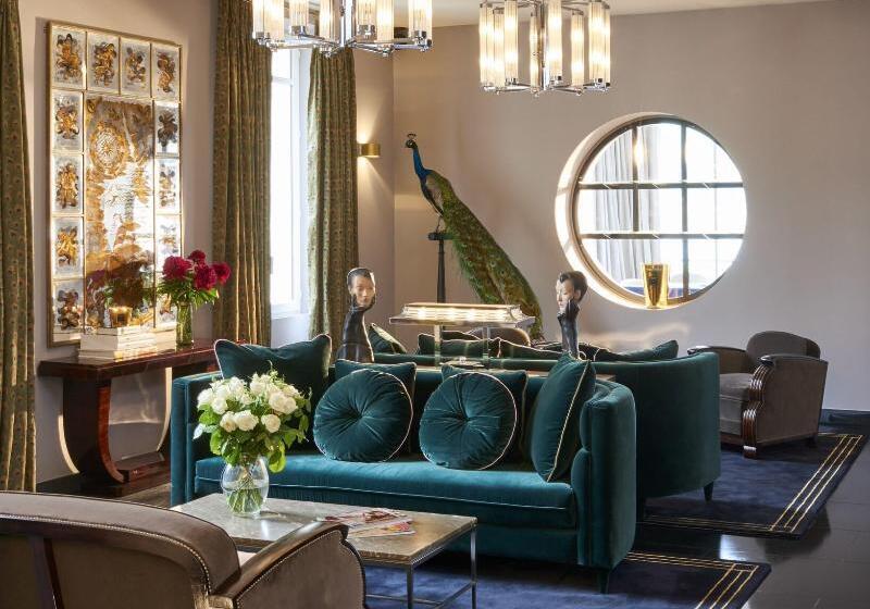 هتل Les Roches Blanches Cassis