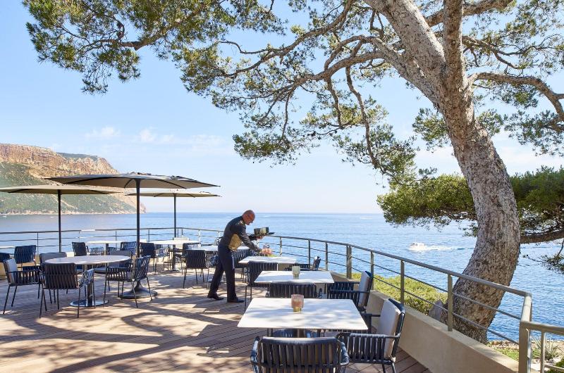 هتل Les Roches Blanches Cassis