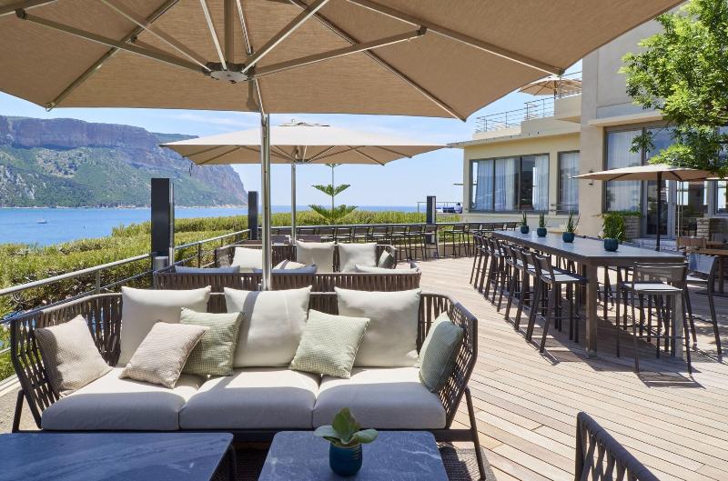 هتل Les Roches Blanches Cassis