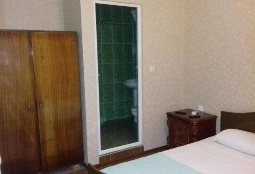 پانسیون Hostel Gomani