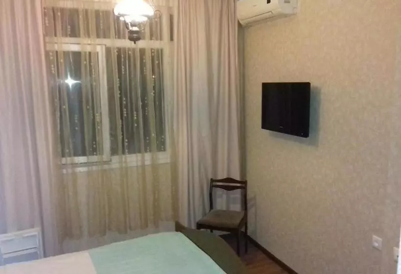 پانسیون Hostel Gomani
