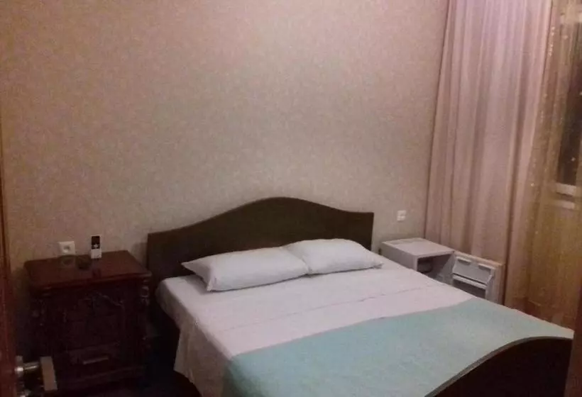 پانسیون Hostel Gomani