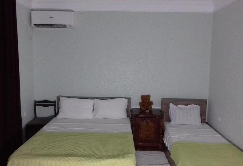 پانسیون Hostel Gomani