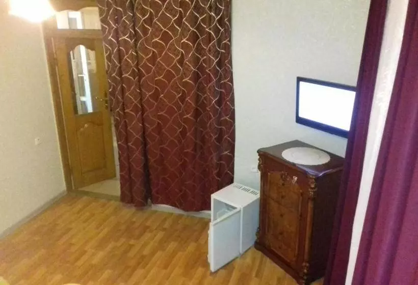 پانسیون Hostel Gomani