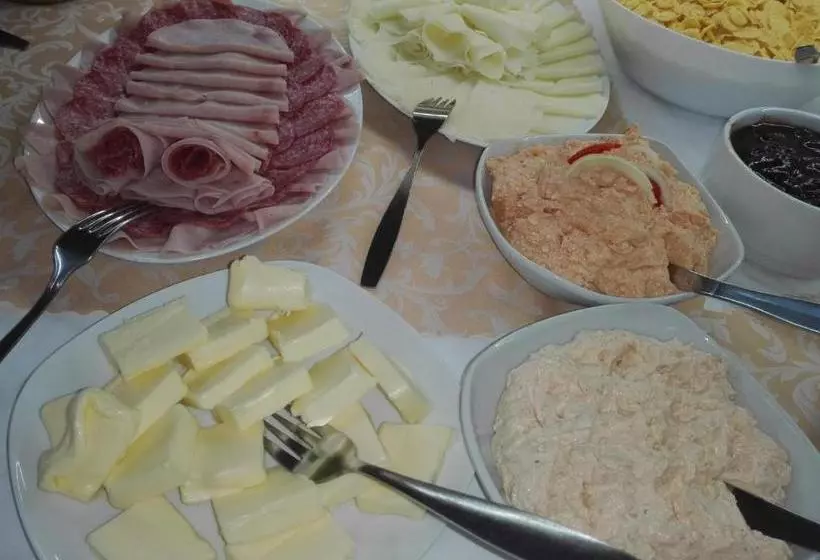 Majatalo Penzion Jaro