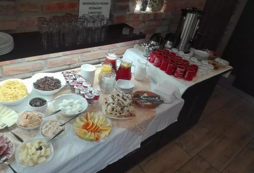 Majatalo Penzion Jaro