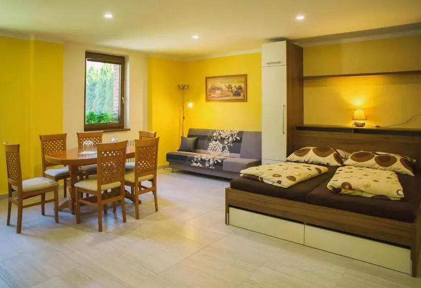 Majatalo Penzion Jaro