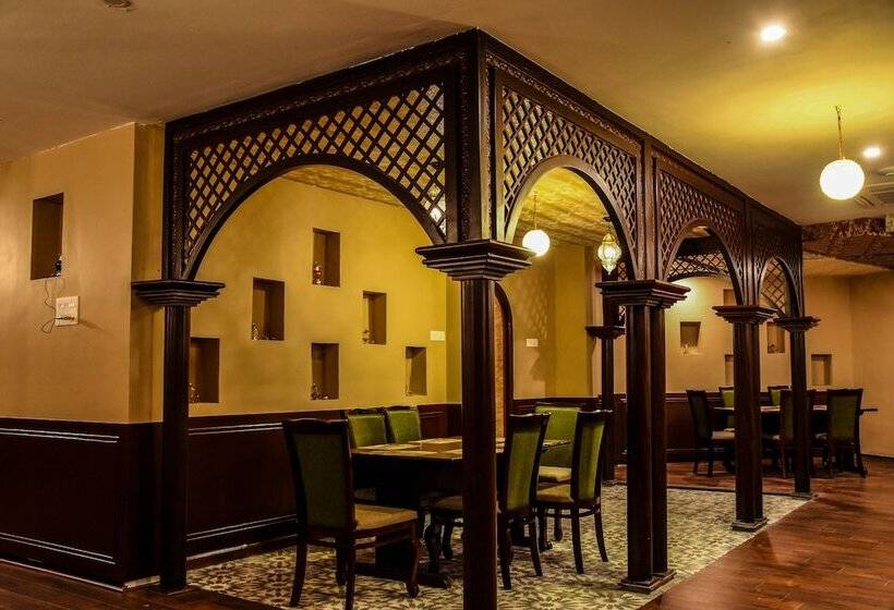 בית מלון כפרי Poppys Tower Tiruppur