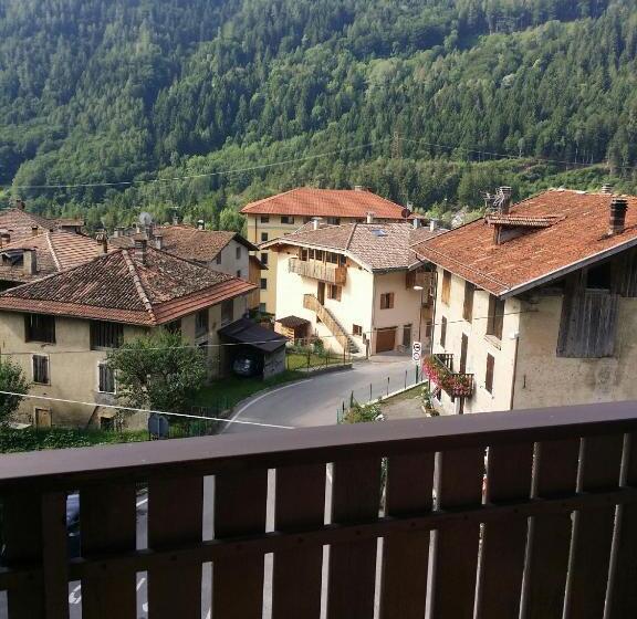 فندق Albergo La Valle