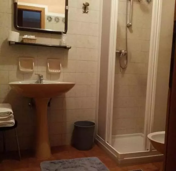 Hotelli Albergo La Valle