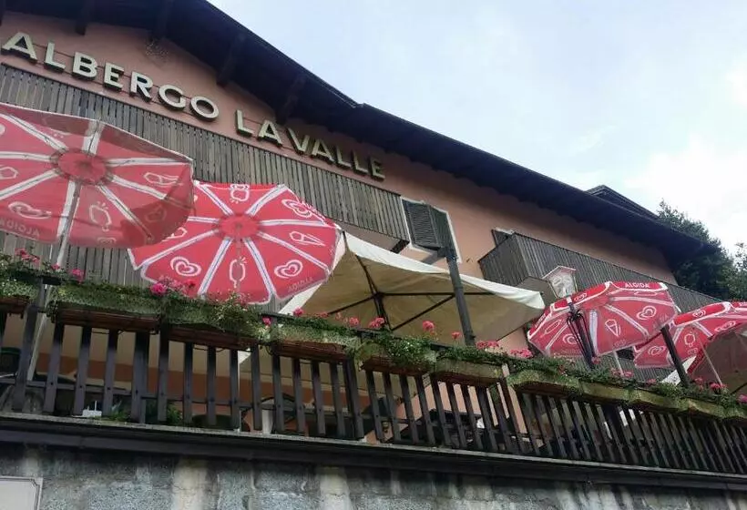 Hotelli Albergo La Valle