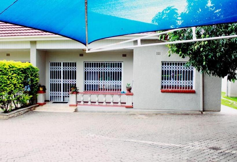 هتل Avon Apartments